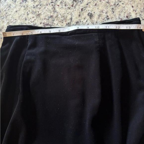 Women’s Black Velvet Skirt Talbots Size 10 party dress goth Dark Academia Y2K - Picture 7 of 8